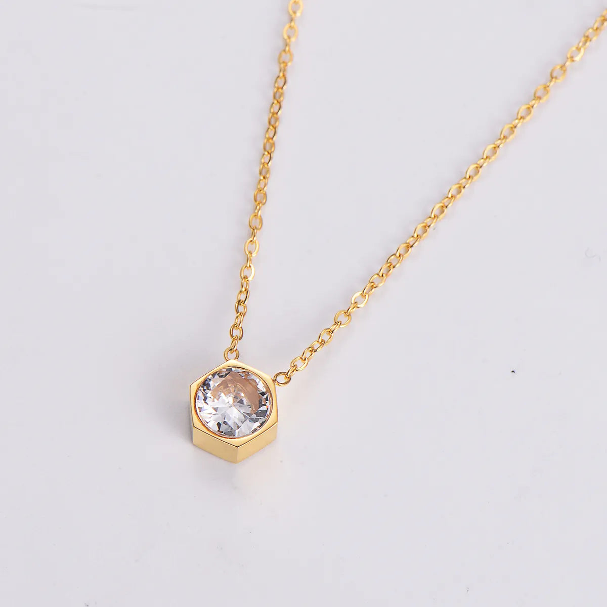 Princess Wedding Shiny Hexagon Stainless Steel Plating Inlay Zircon 18k Gold Plated Pendant Necklace