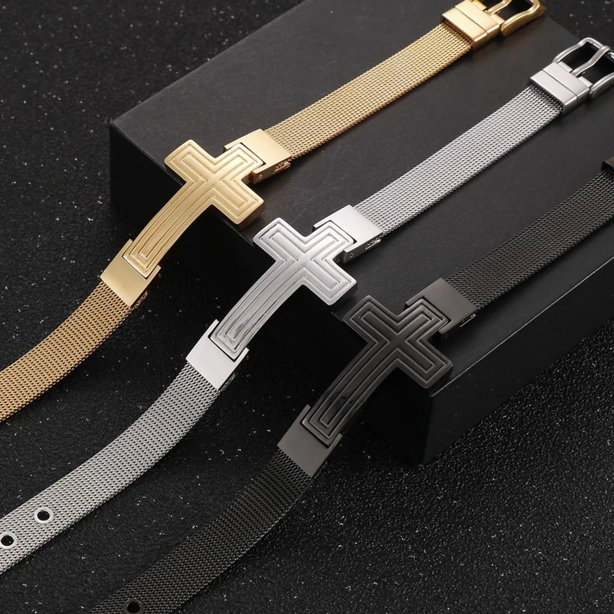 Punk Modern Style Cross Titanium Steel Plating 18K Gold Plated Men'S Bracelets