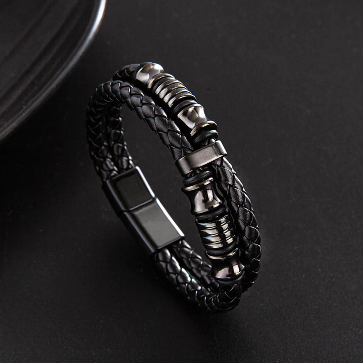 Punk Solid Color Stainless Steel Pu Leather Men'S Wristband