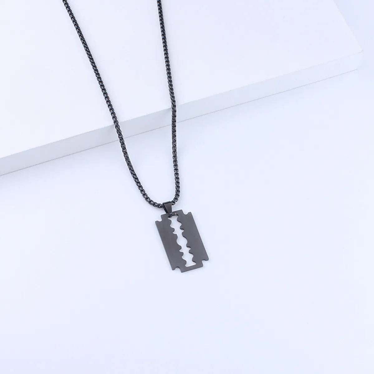 Punk Streetwear Blade Titanium Steel Polishing Men'S Pendant Necklace