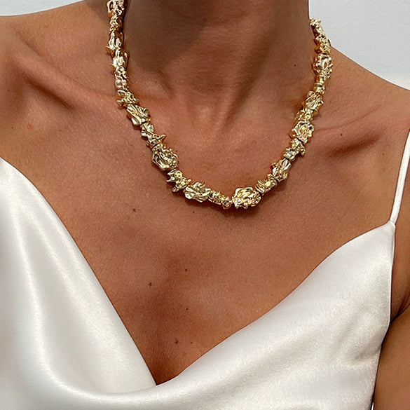 Punk Style Metal Geometric Fold Necklace For Women With Electroplating