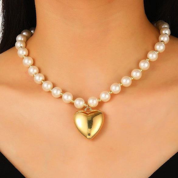 Punk Style Necklace With Big Round Beads And Heart Shaped Pendant Ccb Material Ball Chain Electroplating Treatment