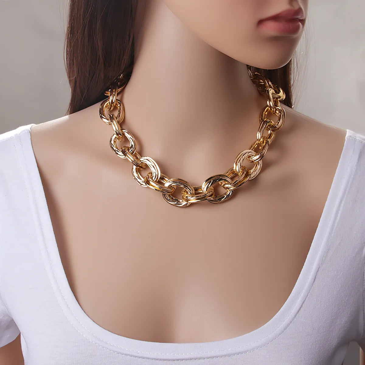 Punk Twist Aluminum Plating Chain Women'S Choker 1 Piece