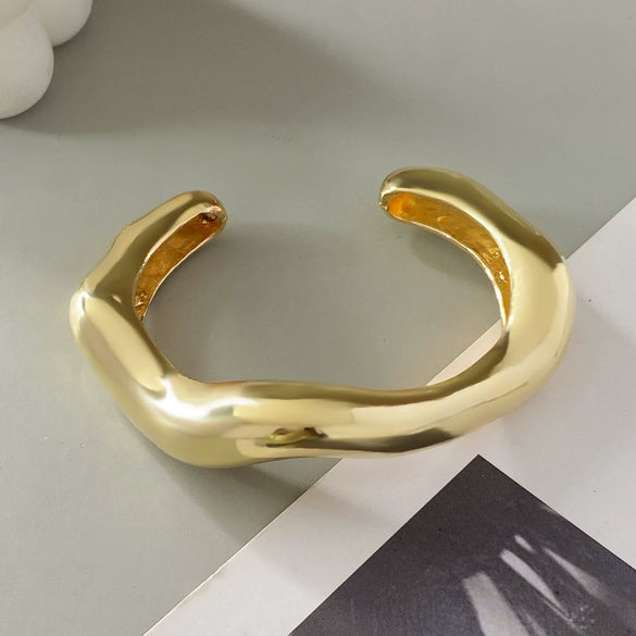 Punk Wrapped Metal Brushed Open Irregular Bracelet For Women With Electroplating Treatment