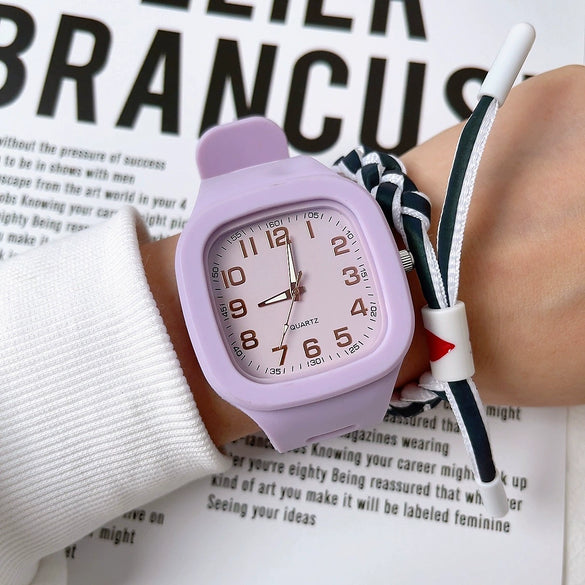 Quartz Digital Watch Metal Round Dial For Students Fashion Trend Wholesale