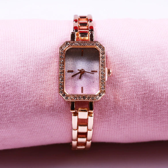 Quartz Watch Metal Alloy Square Dial Women's Leisure Watch