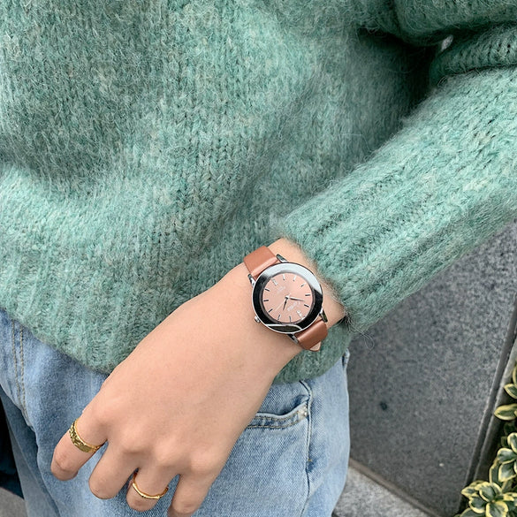 Quartz Watch Zinc Alloy Case Imitation Leather Strap Round Dial For Men And Women Couples