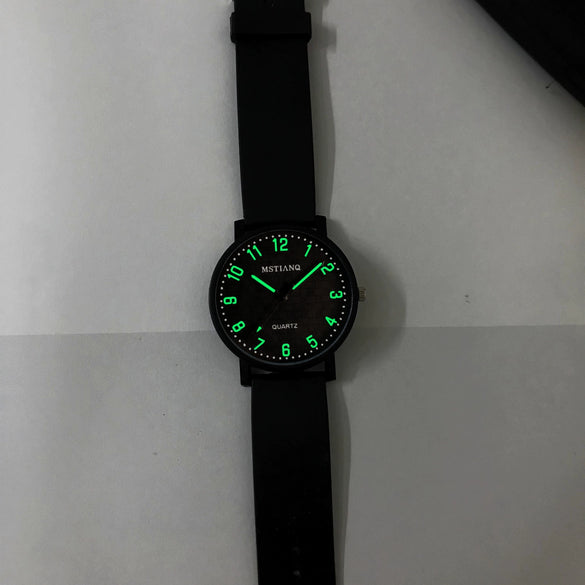 Quartz Watches Plastic Stainless Steel Round Cold Style Wholesale For Men And Women