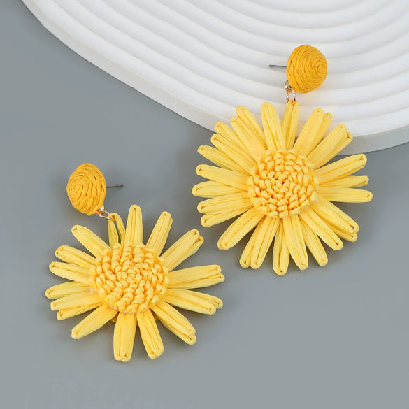 Raffia Women's Woven Flower Earrings