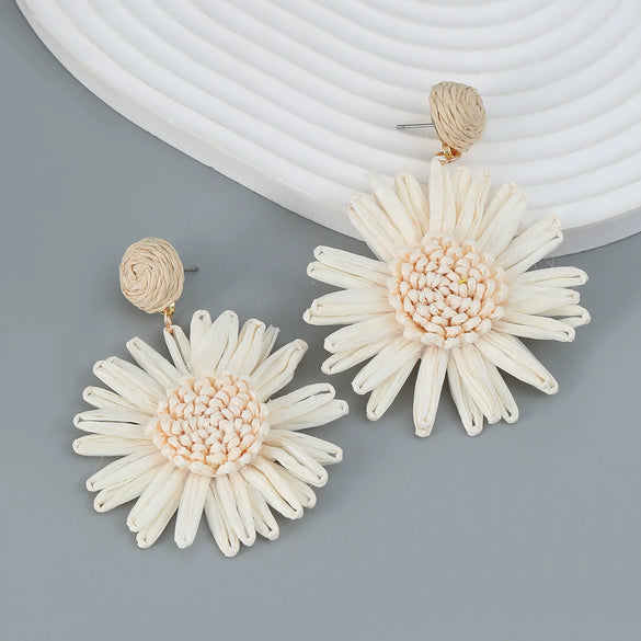 Raffia Women's Woven Flower Earrings