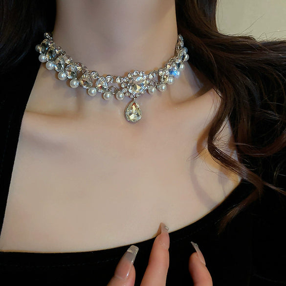 Real Gold Plated Imitation Pearl And Diamond Flower Necklace For Women Copper Pendant Clavicle Chain High Sense Niche Fashion Elegant Light Luxury High End Jewelry