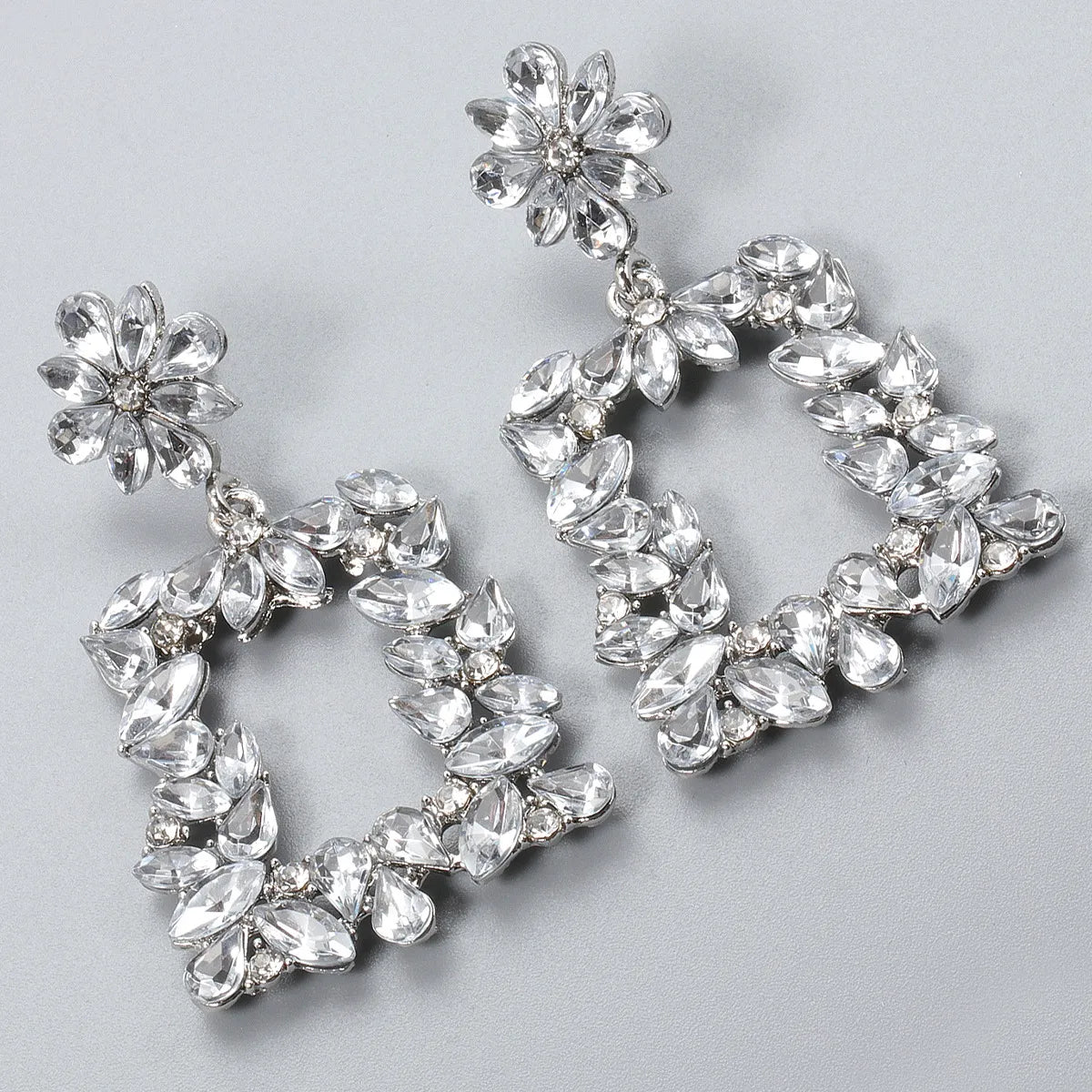 Retro Alloy Diamond Earrings Wholesale