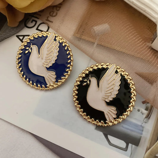 Retro Animal Alloy Inlaid Gold Women'S Brooches