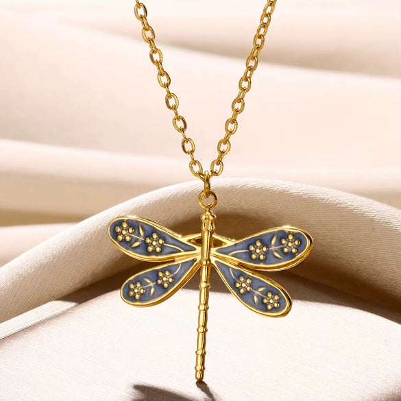 Retro Baroque Insect Fruit Stainless Steel Pendant Necklace With O Word Chain And Electroplating