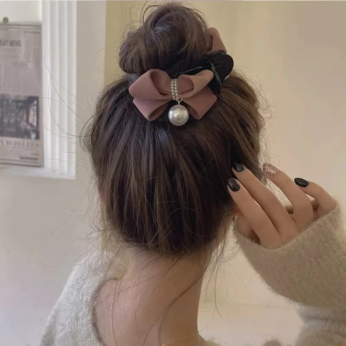 Retro Bow Knot Imitation Pearl Plastic Cloth Hair Claws