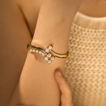 Retro Butterfly Alloy Plating Inlay Zircon Women'S Bangle