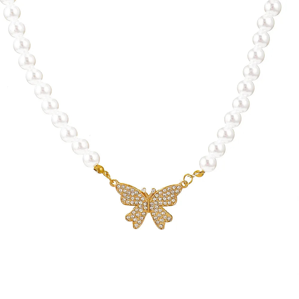 Retro Butterfly Imitation Pearl Alloy Inlay Rhinestones Women'S Necklace