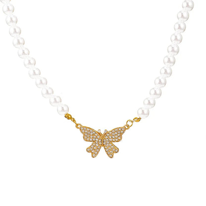 Retro Butterfly Imitation Pearl Alloy Inlay Rhinestones Women'S Necklace