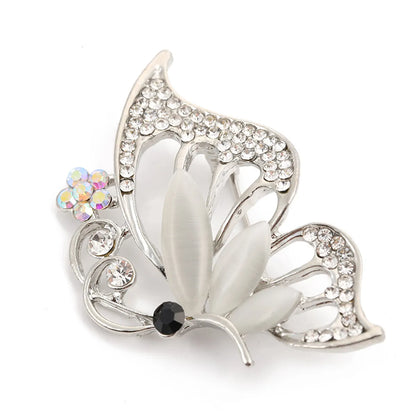 Retro Butterfly Imitation Pearl Alloy Rhinestone Women'S Brooches