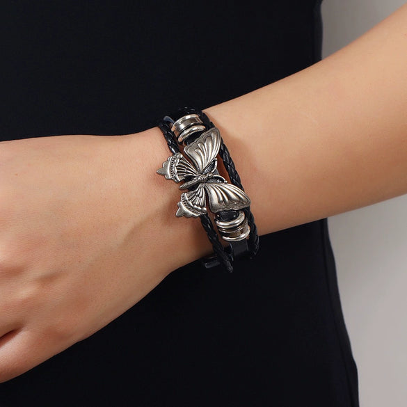 Retro Butterfly Women Choker Necklace With Rivet Metal And Pu Soft Leather Geometric Style