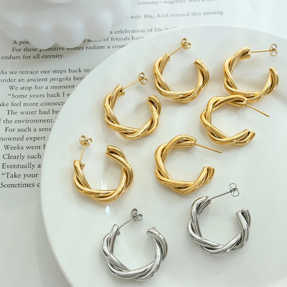 Retro C Shape Spiral Stripe Plating Titanium Steel Earrings