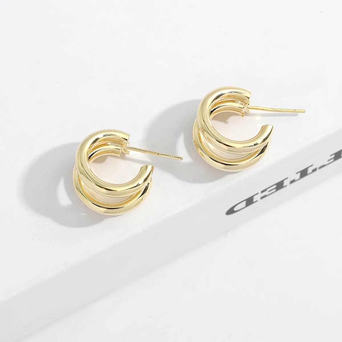 Retro C-shaped Multi-layer Earrings