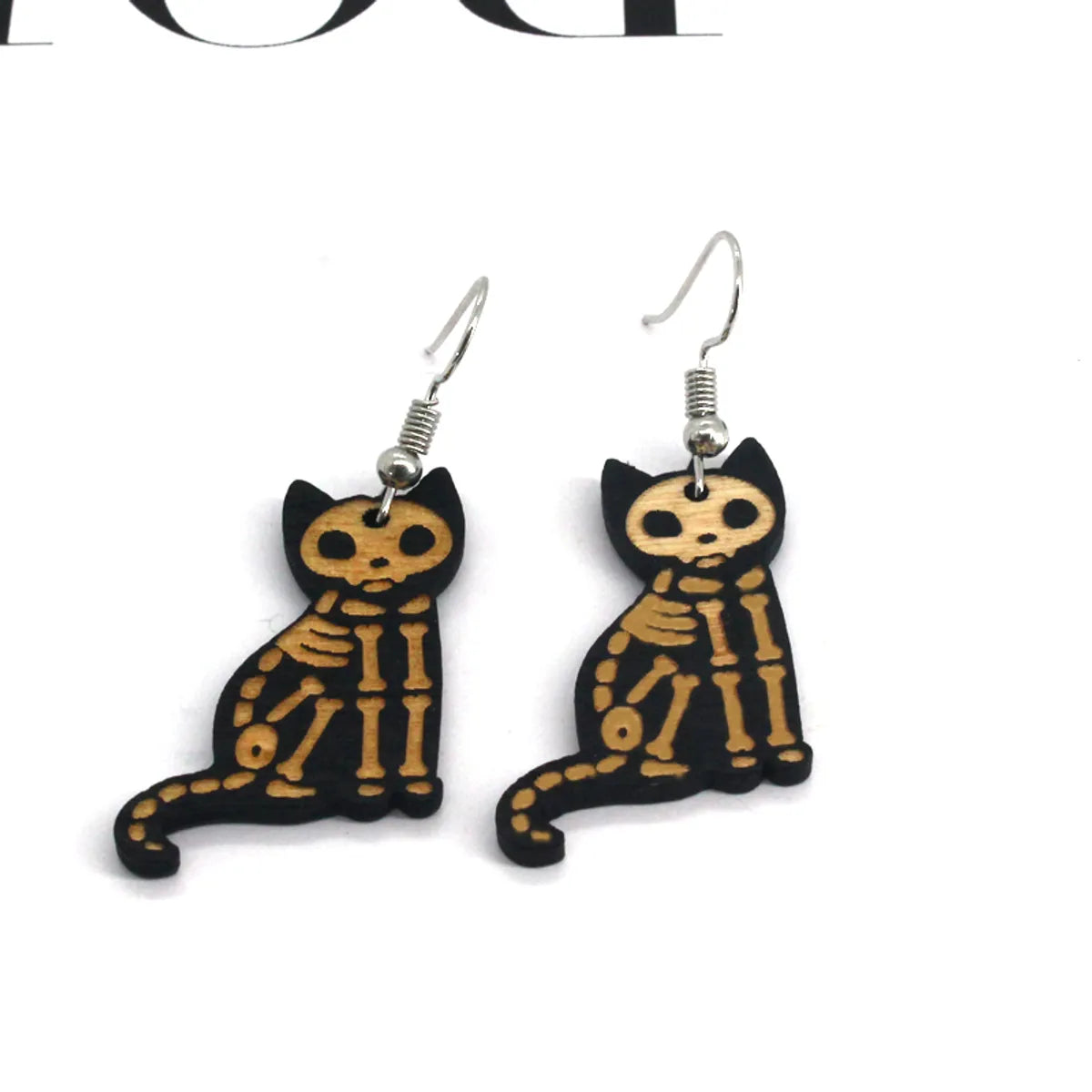 1 Pair Retro Cat Alloy Resin Patchwork Women'S Earrings