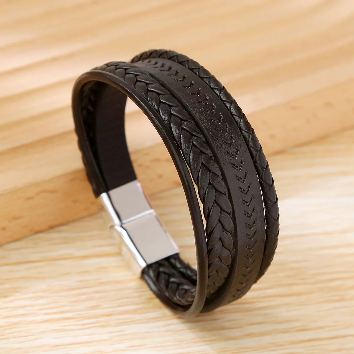 Retro Classic Style British Style Arrow Pu Leather Alloy Men'S Bracelets