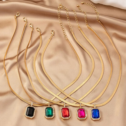 Retro Classic Style Rectangle Alloy Plating Inlay Gem Rhinestones Women's Pendant Necklace