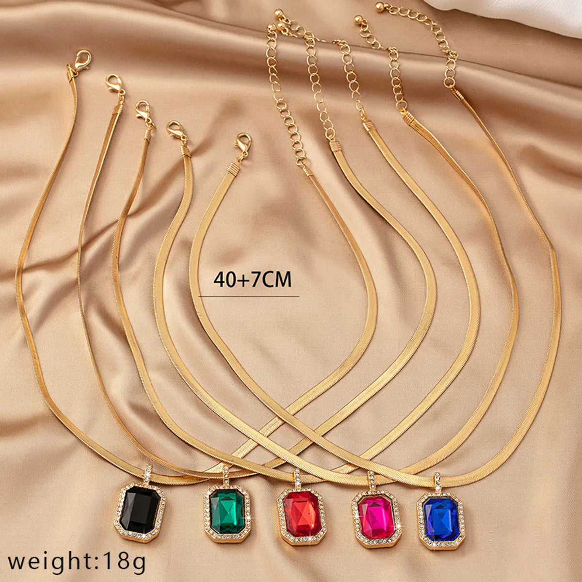 Retro Classic Style Rectangle Alloy Plating Inlay Gem Rhinestones Women's Pendant Necklace