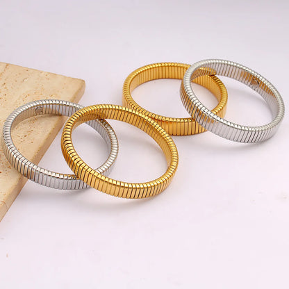 Retro Commute Stripe 304 Stainless Steel 18K Gold Plated Bangle In Bulk