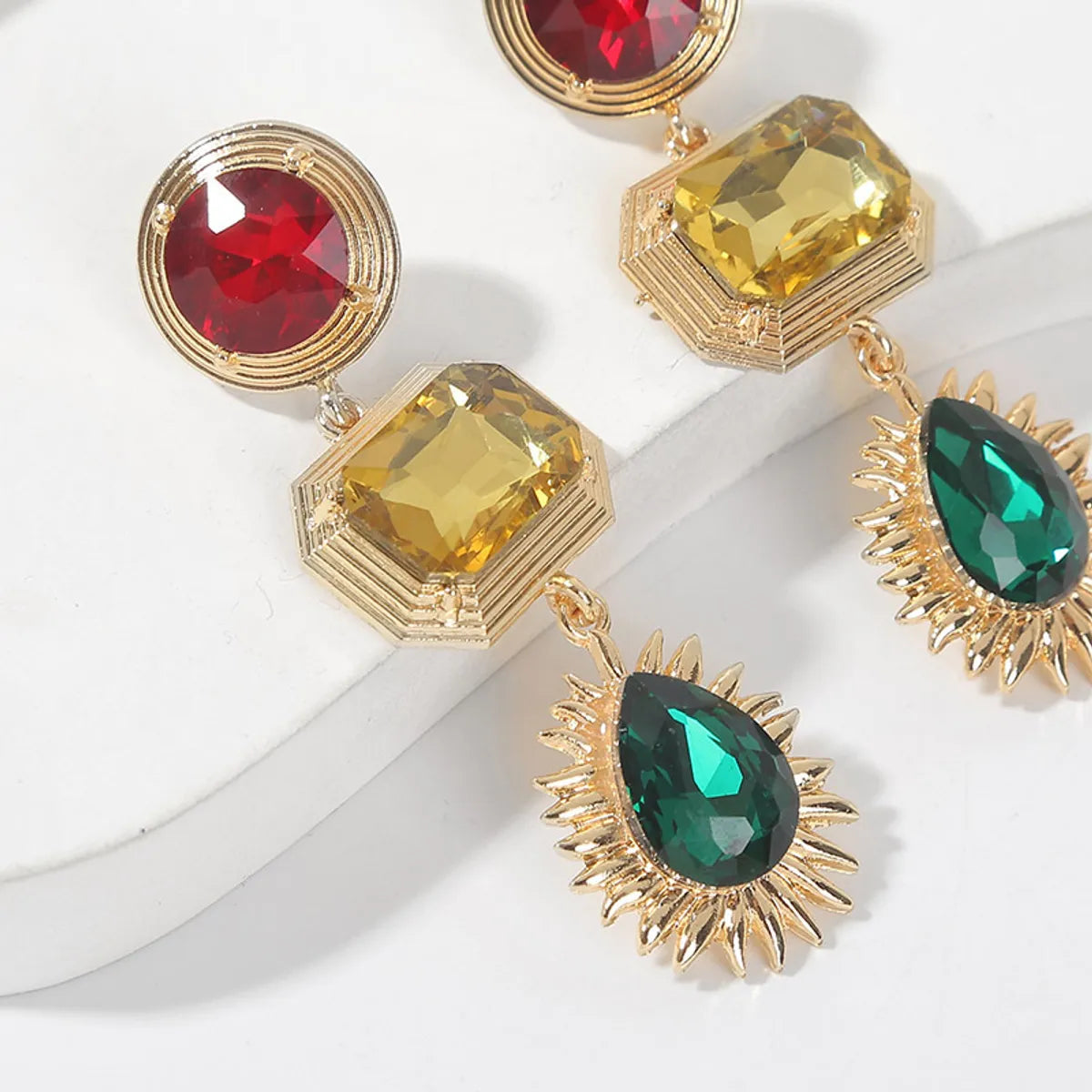 Retro Contrast Color Long Geometric Rhinestone Creative Trend Earrings Wholesale