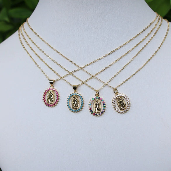 Retro Copper Oval Pendant Necklace With Mixed Gemstone Setting And Electroplated Water Wave Chain Geometric Style Accessory