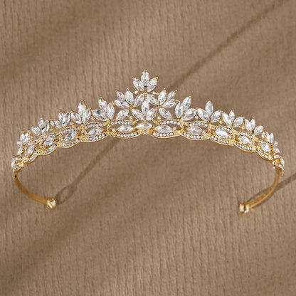 Retro Crown Alloy Inlay Zircon Crown