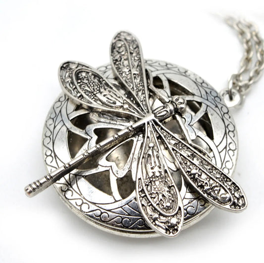 Retro Dragonfly Alloy Plating Women'S Pendant Necklace