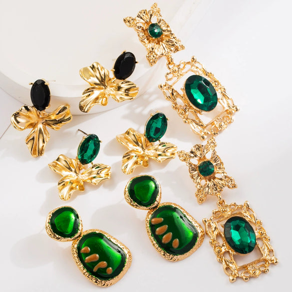 Retro Elegant Exaggerated Flower Earrings With S925 Silver Needle Alloy Resin Material And Diamond Design