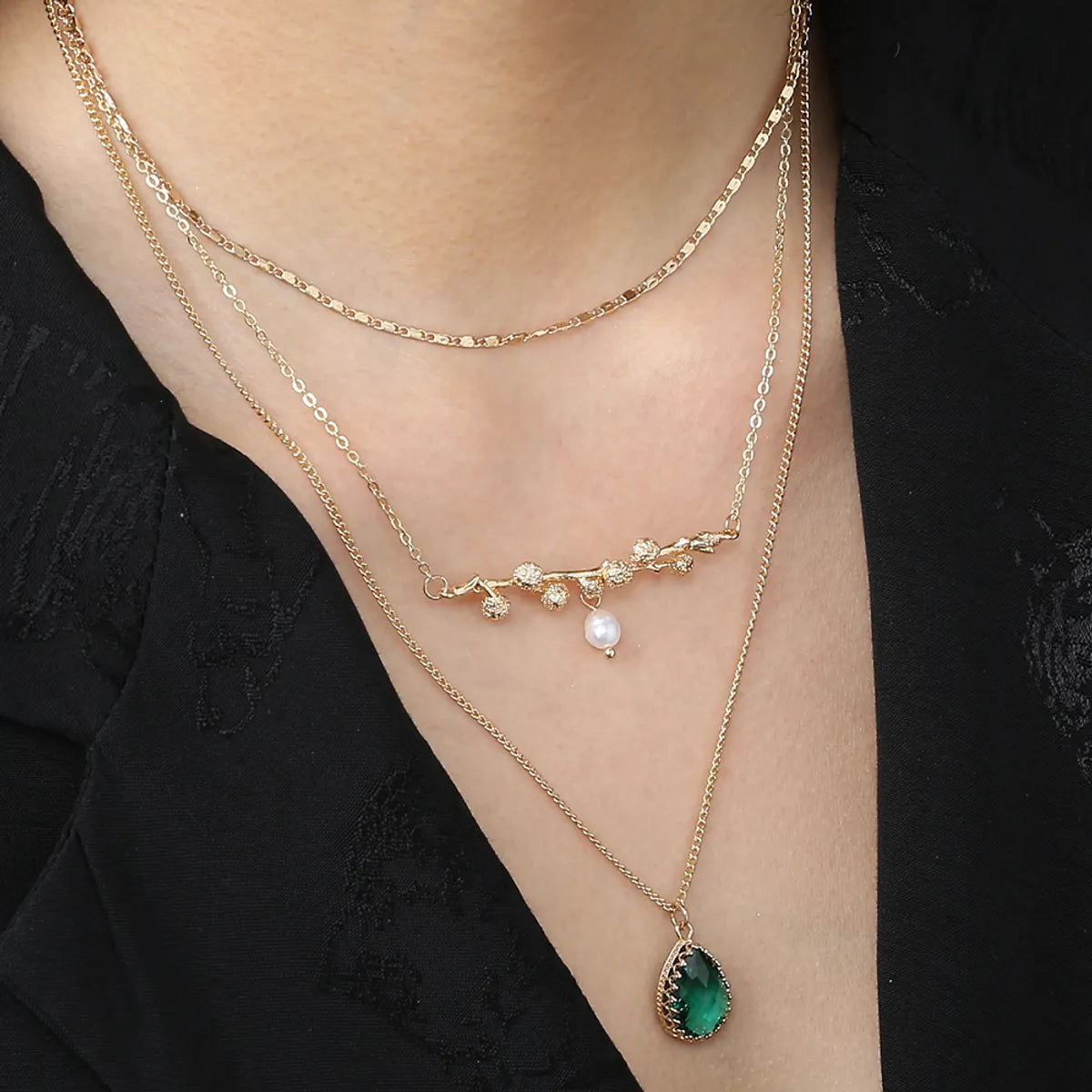 Retro Emerald Drop Pendant Geometric Multi-Layer Necklace