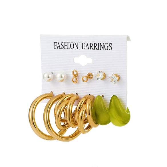 Retro Exaggerated Butterfly Pearl Mixed Color Acrylic Alloy Earrings Set For Women With Electroplating And Geometric Design