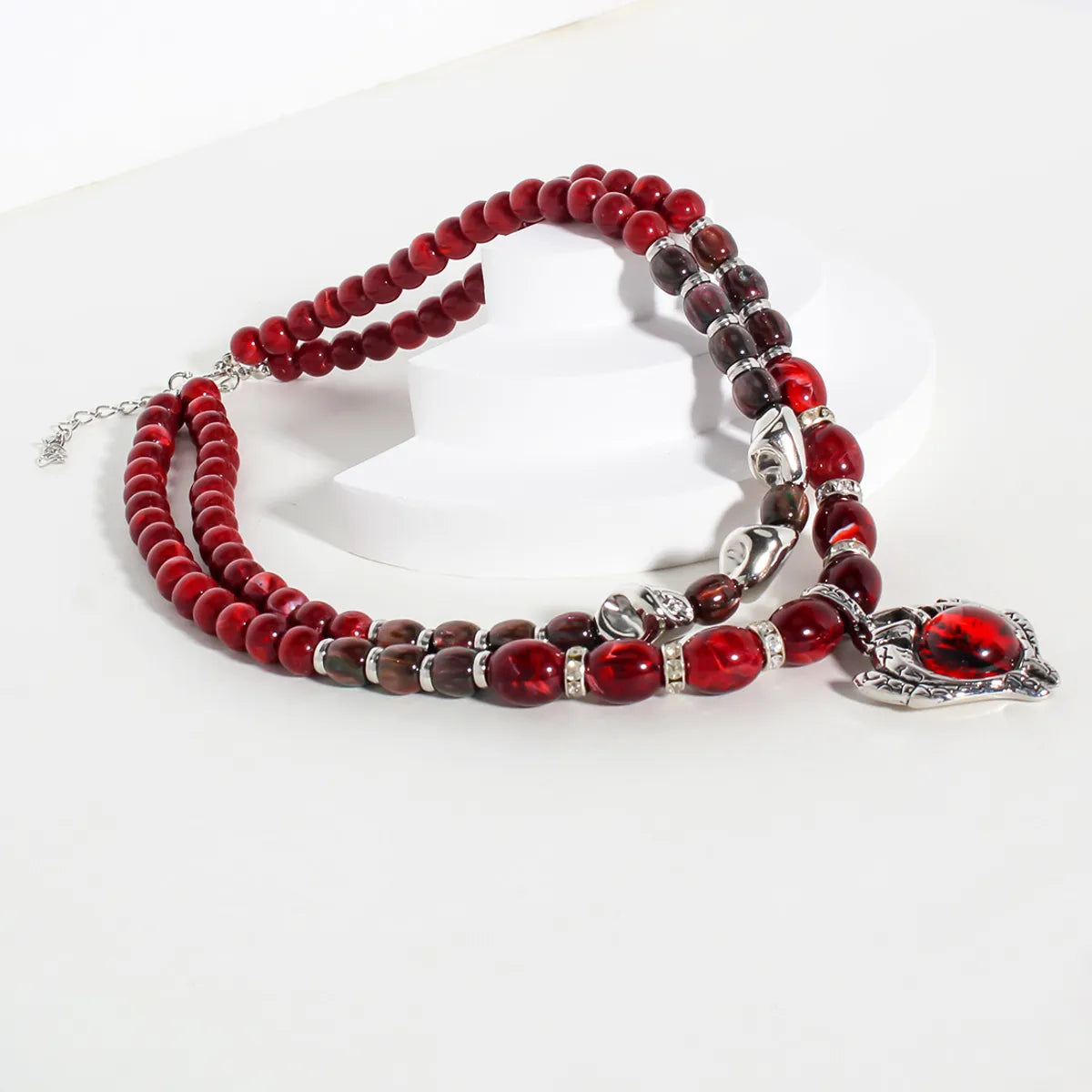 Retro Exaggerated Eye Alloy Plastic Beaded Women's Necklace