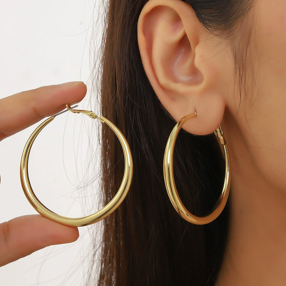 Retro Exaggerated Metal Geometric Hoop Earrings For Women With Electroplating