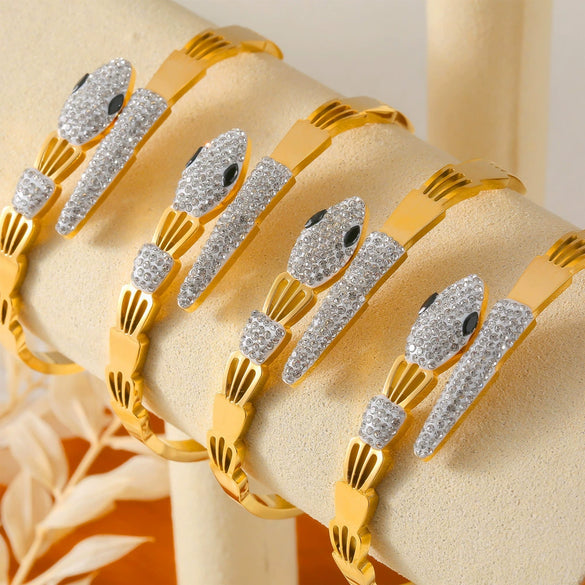 Retro Fashion Diamond Hollow Opening Spring Bracelet In Titanium Steel With Electroplating Treatment