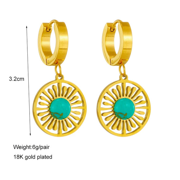 Retro Fashion High End Niche Titanium Steel Hollow Pendant Jewelry With Geometric Design Electroplated For Women And Unisex