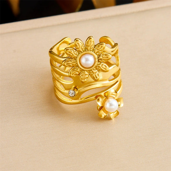 Retro Fashion Stainless Steel Gemstone Ring Plated With Gold Geometric Pattern For Women