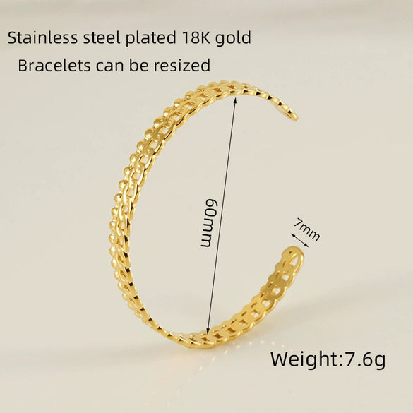 Retro Fashion 316L Stainless Steel Open Cshaped Women's Bracelet With Electroplating Treatment