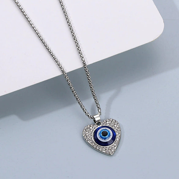 Retro Fatima Hand Peach Heart Round Alloy Pendant Full Diamond Electroplated Necklace With Devil's Eye Design