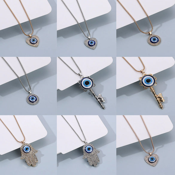 Retro Fatima Hand Peach Heart Round Alloy Pendant Full Diamond Electroplated Necklace With Devil's Eye Design