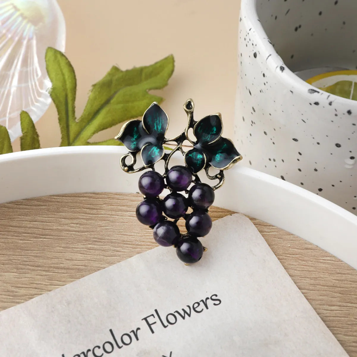 Retro Flower Alloy Enamel Inlay Artificial Gemstones Pearl Women'S Brooches