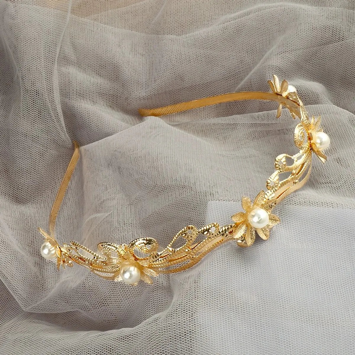 Retro Flower Alloy Handmade Artificial Pearls Hair Band