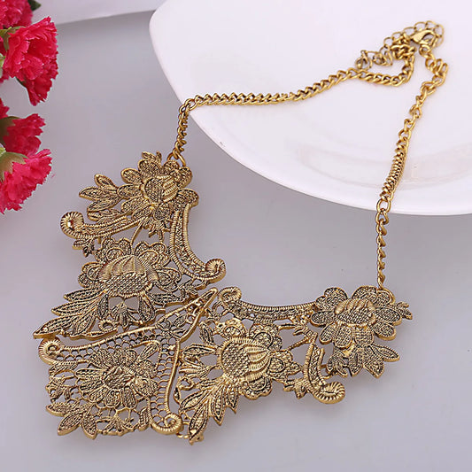 Retro Flower Alloy Hollow Out Women's Necklace