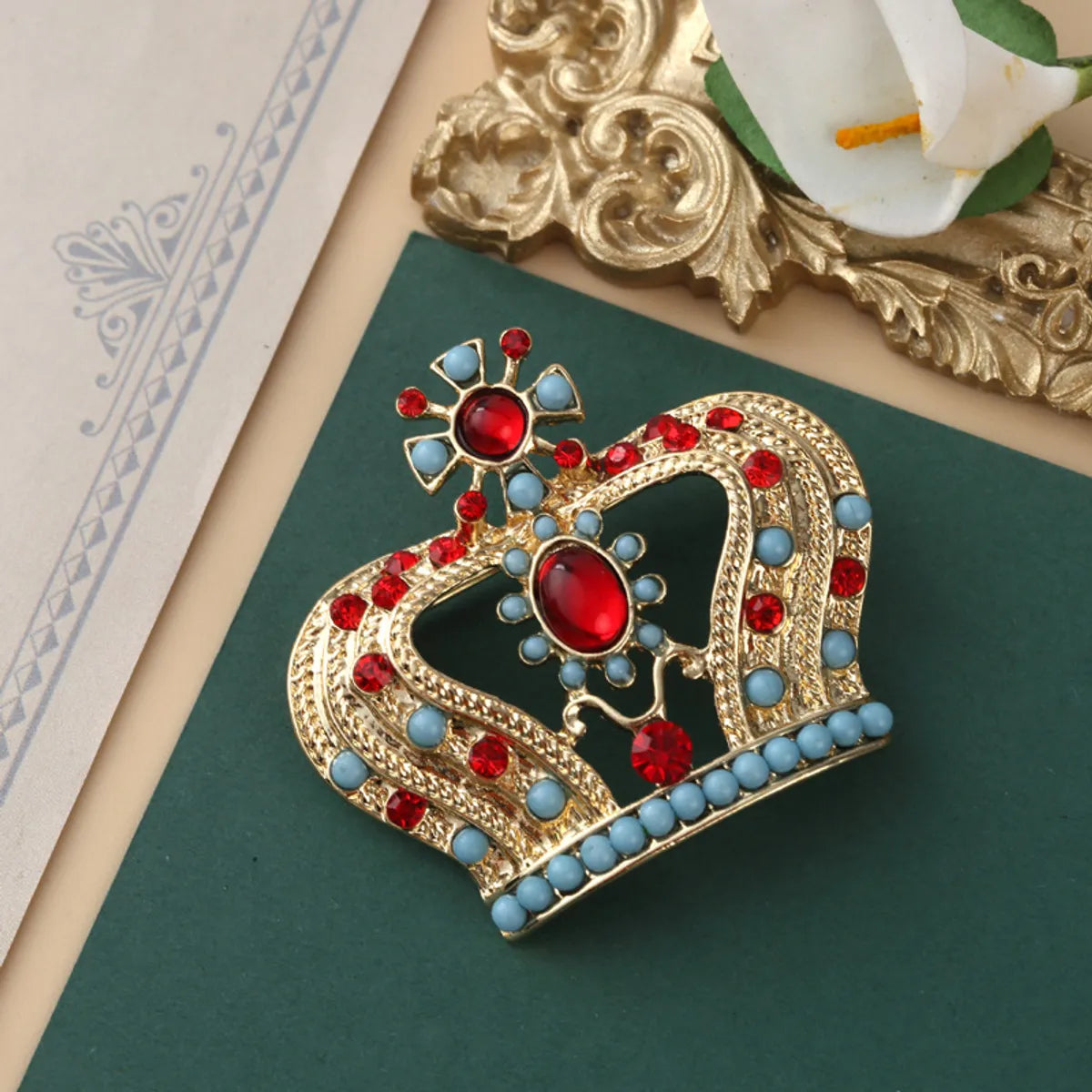 Retro Flower Alloy Inlay Artificial Gemstones Pearl Women'S Brooches